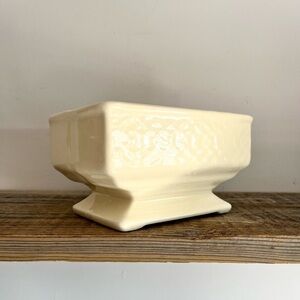 Vintage pottery planter ivory